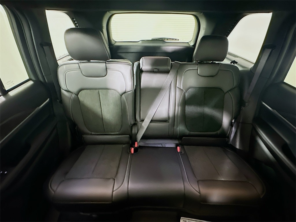 JeepGrand Cherokee10