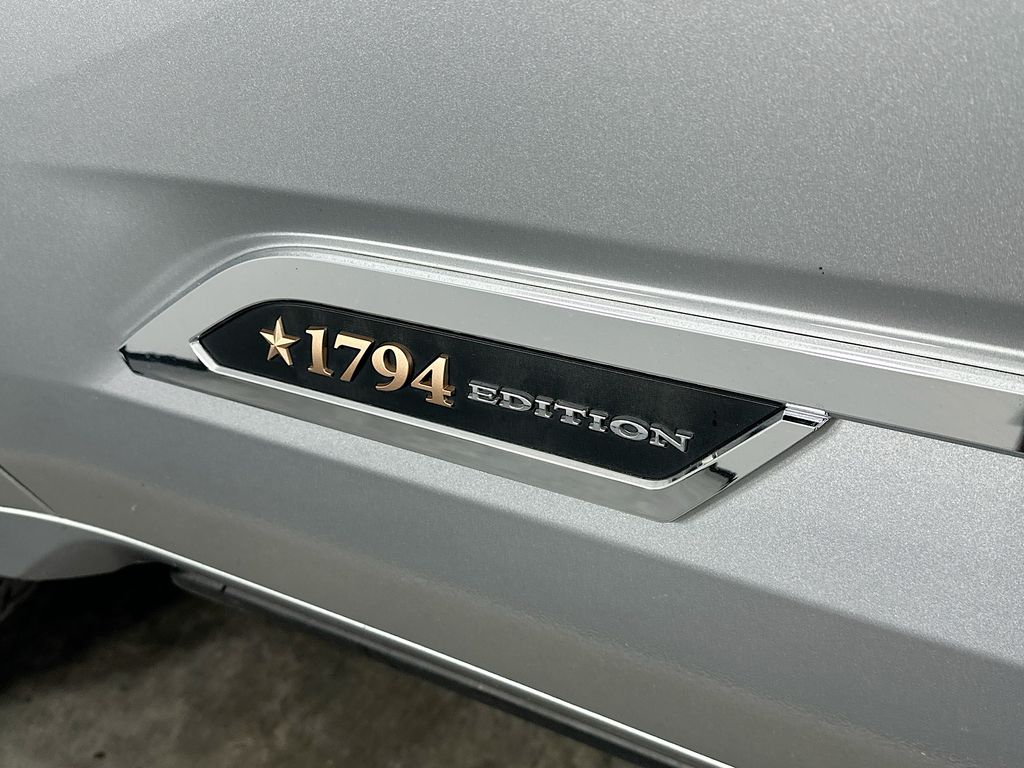 ToyotaTundra Hybrid38
