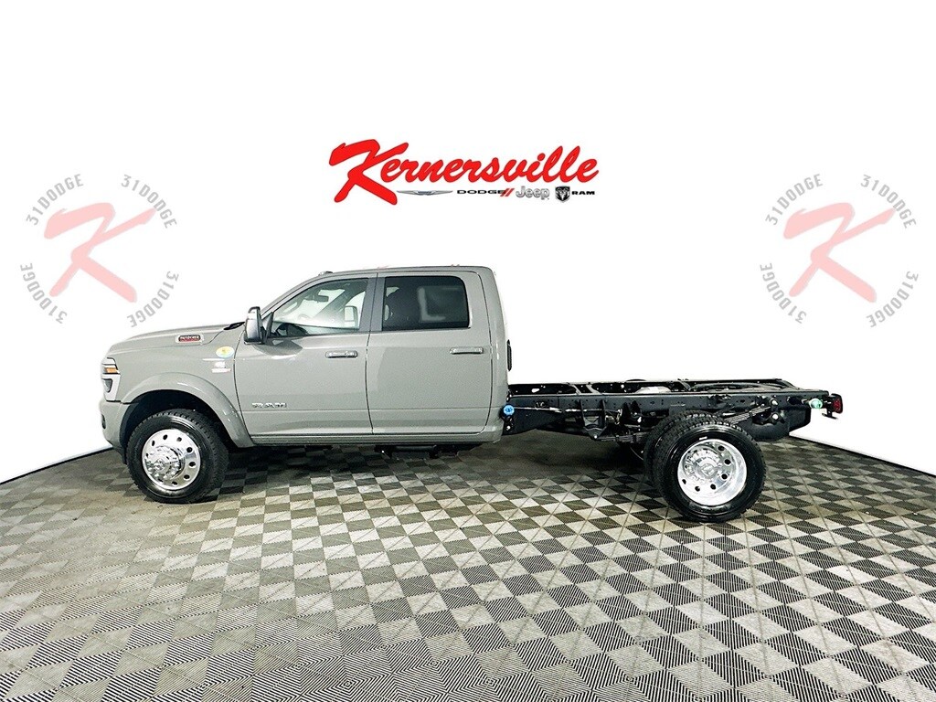 New 2026 Ram 5500 Chassis Tradesman 60CA Dually Truck Crew Cab