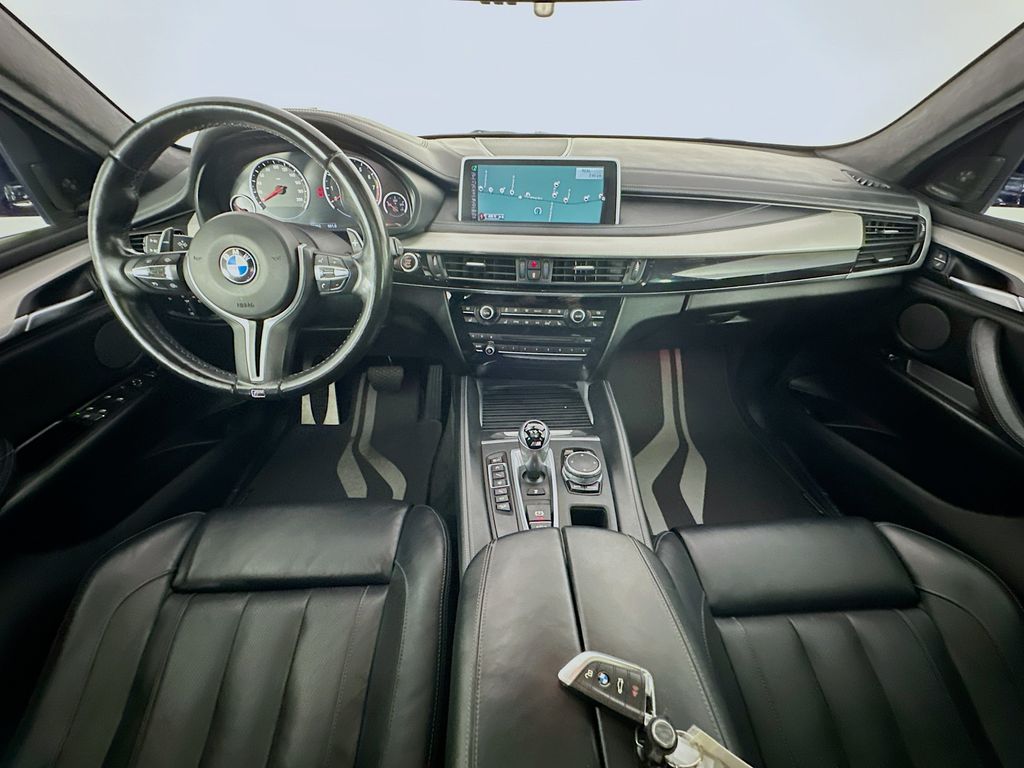 BMWX6 M10