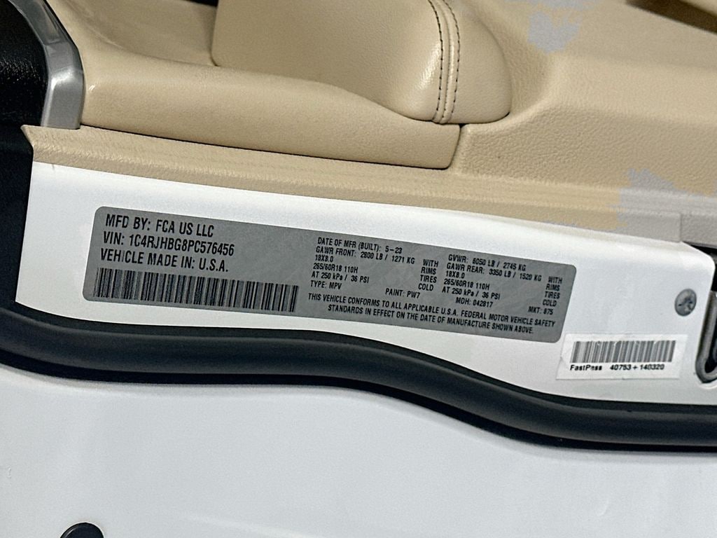 JeepGrand Cherokee36