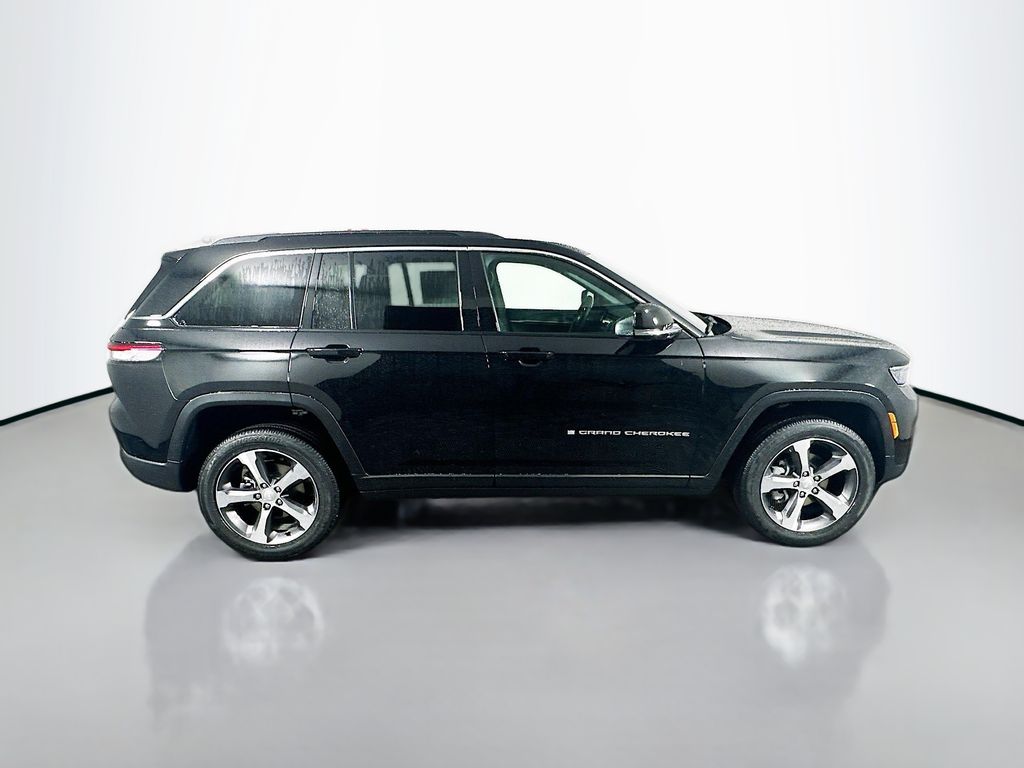 JeepGrand Cherokee8
