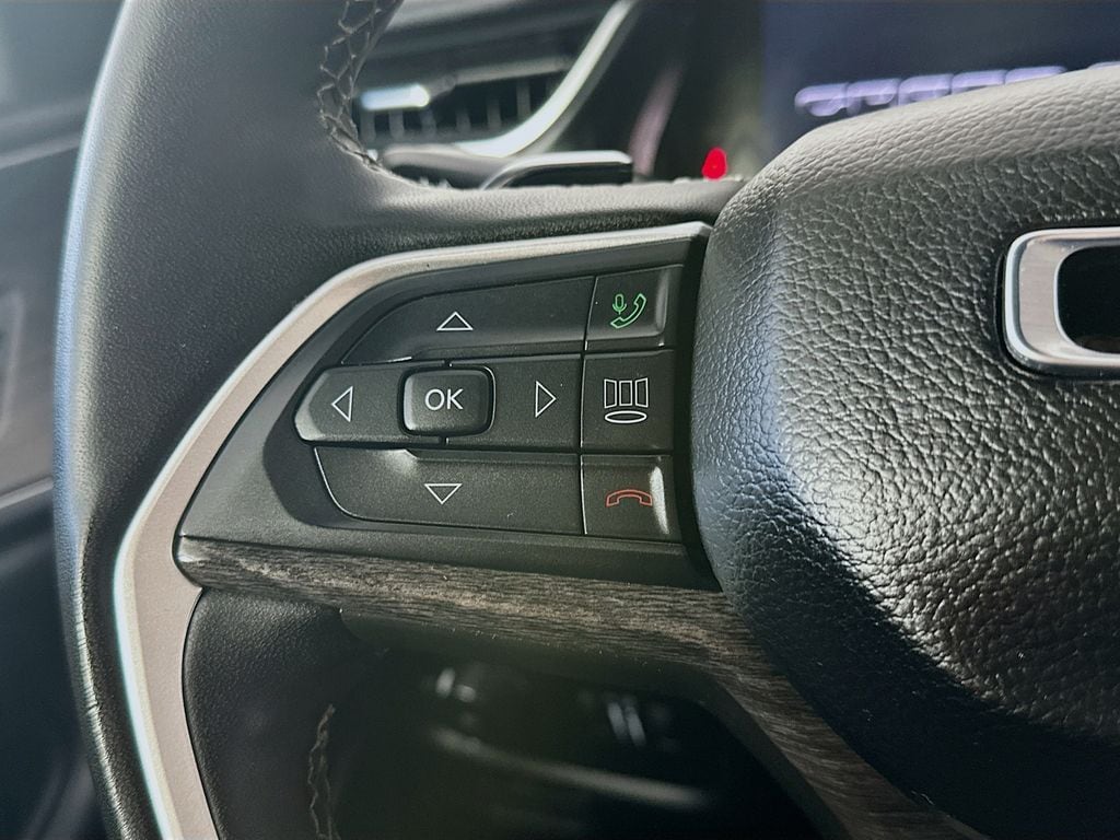 JeepGrand Cherokee L25