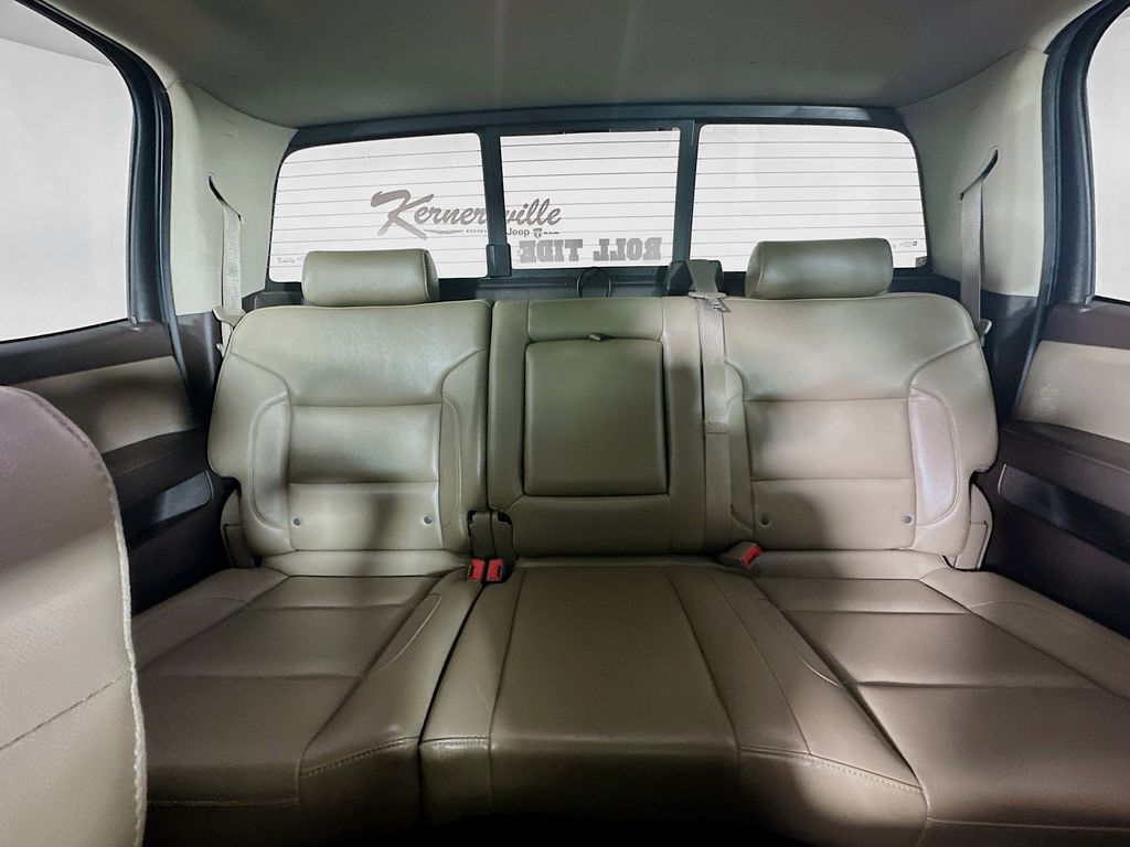 ChevroletSilverado 3500HD13