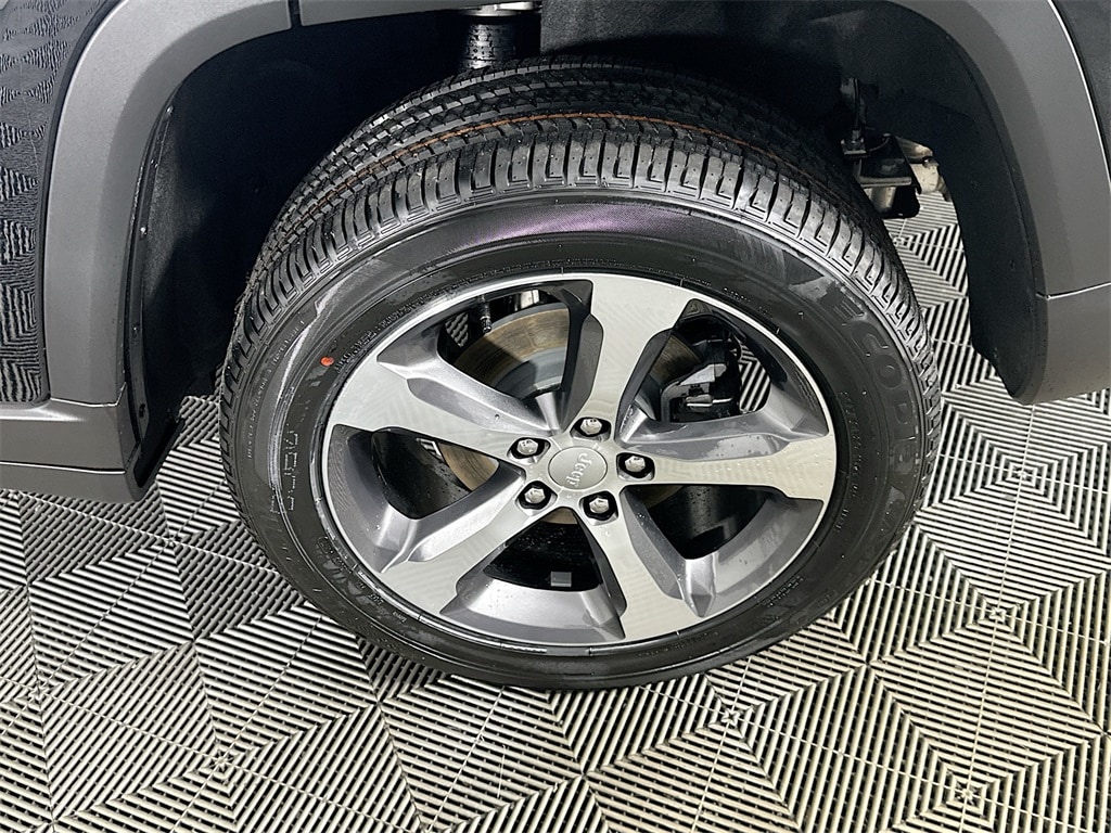 JeepGrand Cherokee17