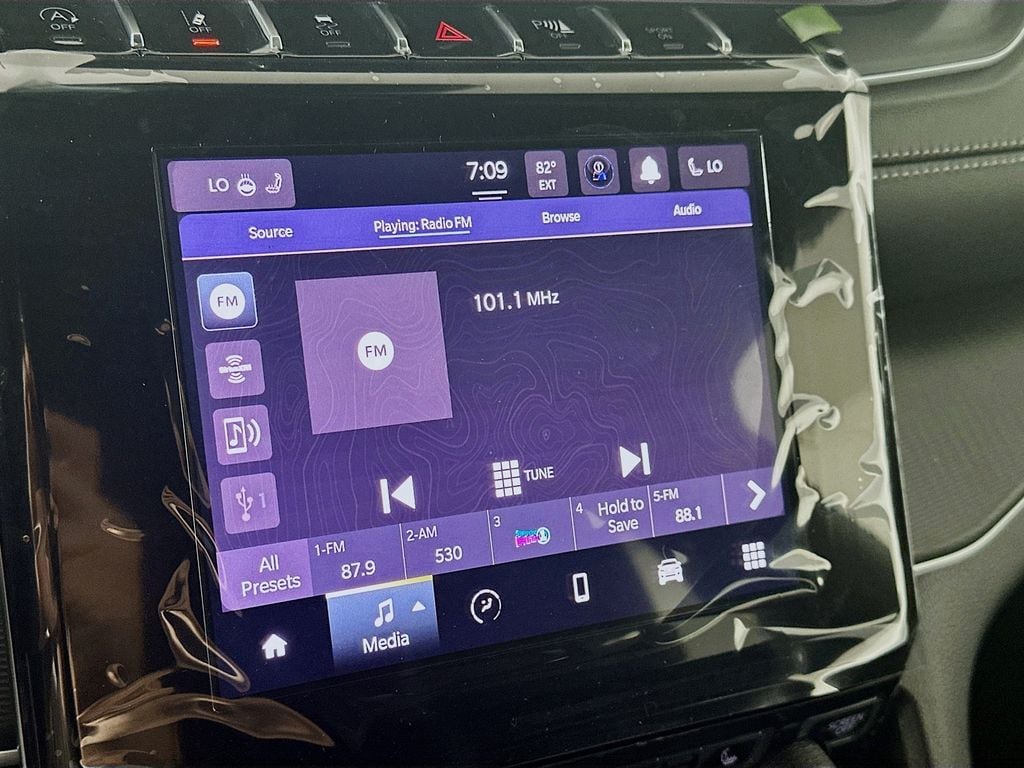JeepGrand Cherokee13