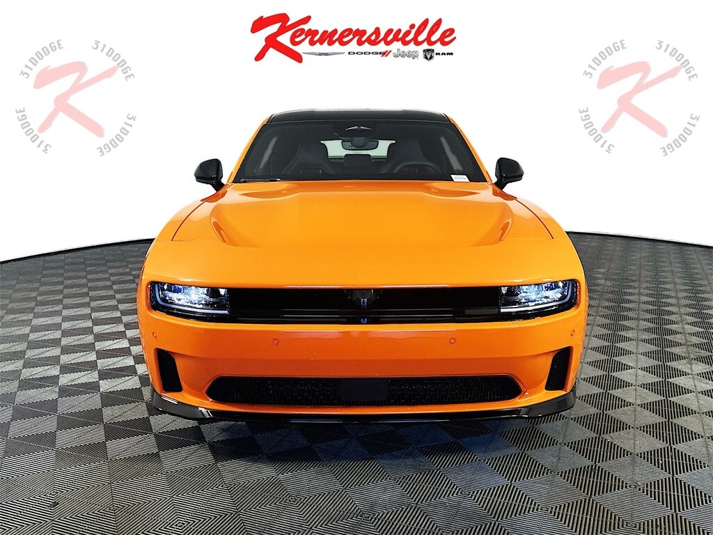 2026 Dodge Charger Daytona Scat Pack photo 2