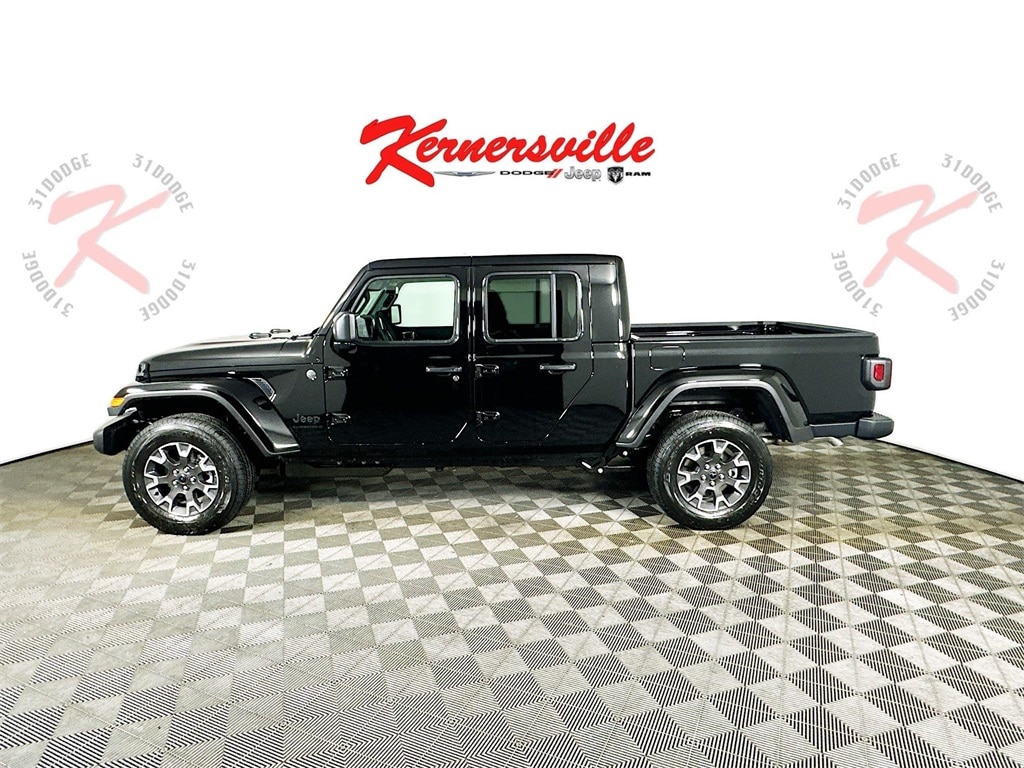 New 2026 Jeep Gladiator Sahara Truck Crew Cab