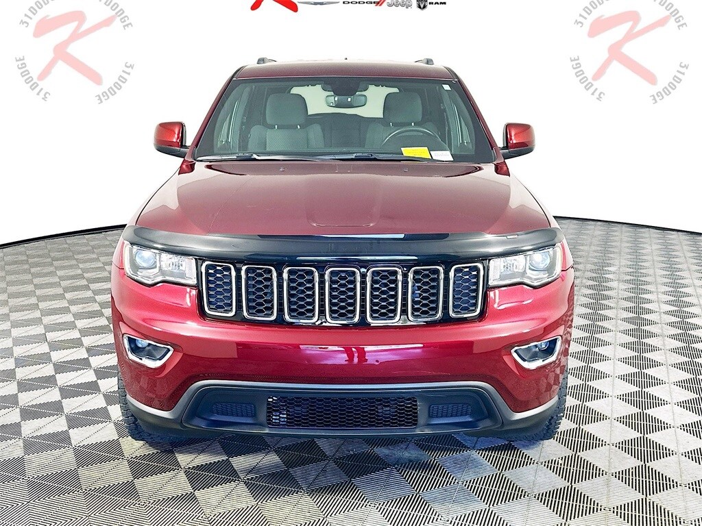 2019 Jeep Grand Cherokee Laredo E photo 2