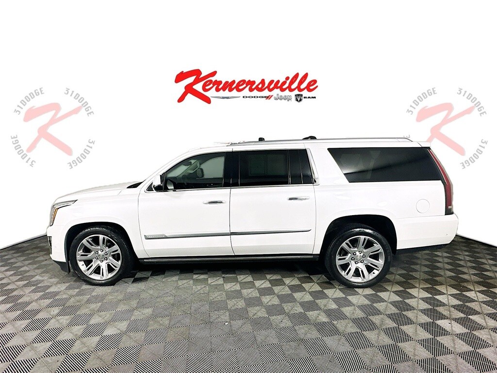 2018 Cadillac Escalade ESV Premium Luxury photo 4