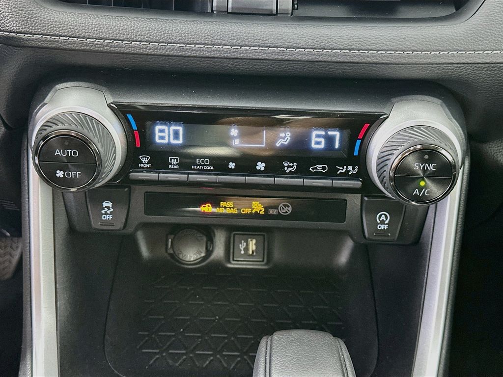 ToyotaRAV418