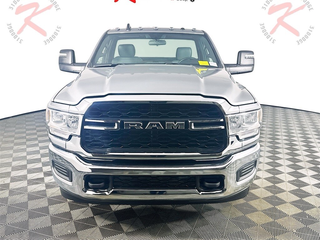 2024 Ram 2500 Tradesman photo 2