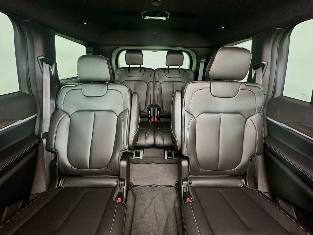 JeepGrand Cherokee L10