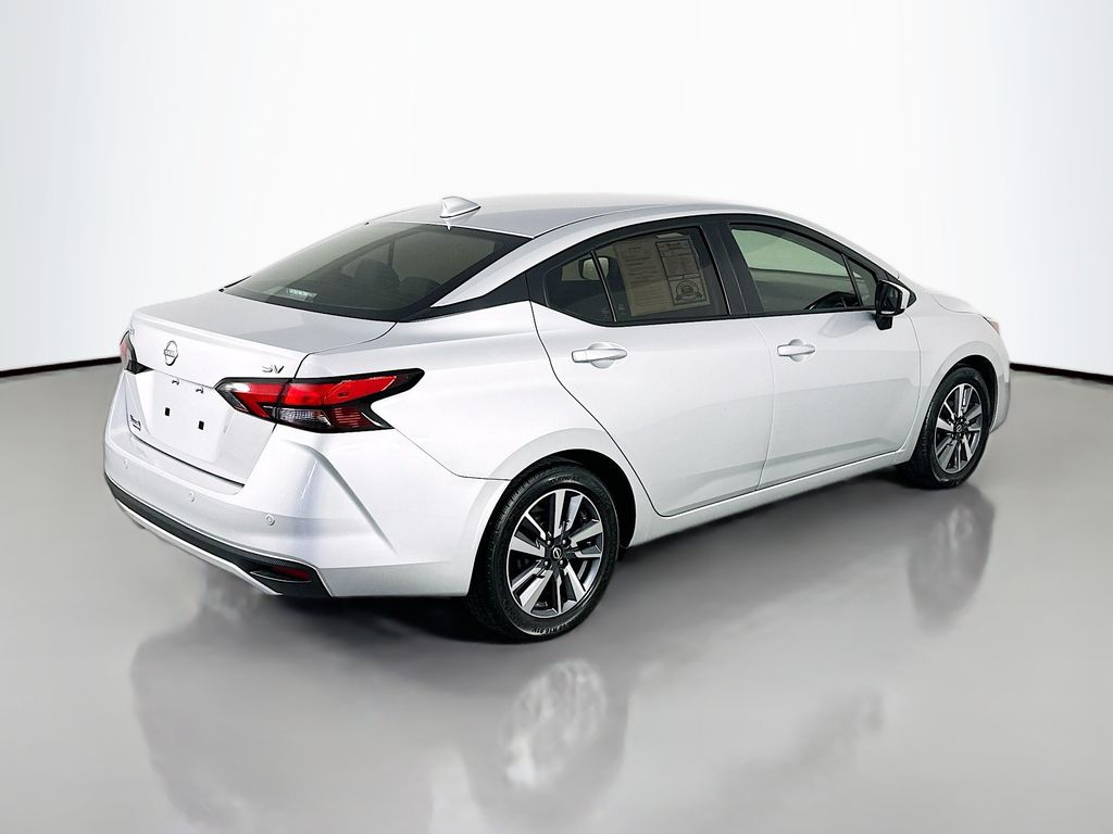 NissanVersa7