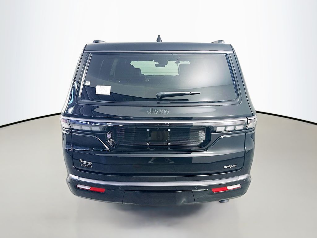 JeepGrand Wagoneer6