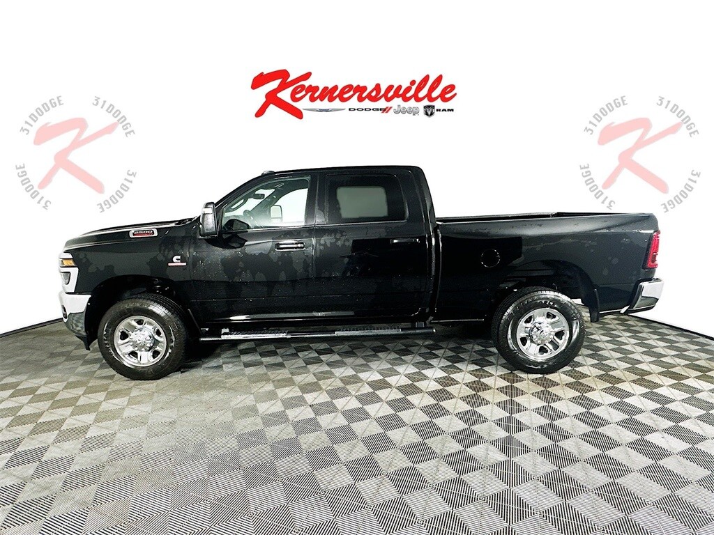 2025 Ram 2500 Tradesman photo 4