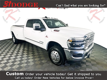 2025 Ram 3500 Limited 14in Dually Truck Crew Cab