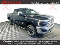 2025 Ram 3500 Limited 14in Truck Crew Cab