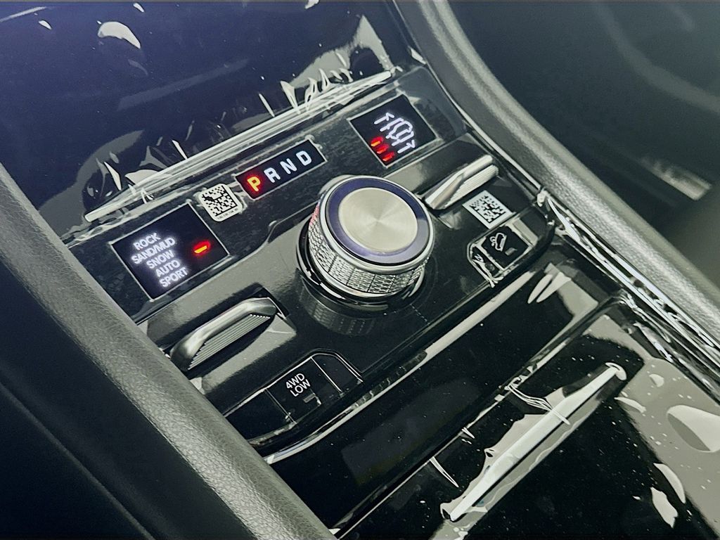 JeepGrand Cherokee L12