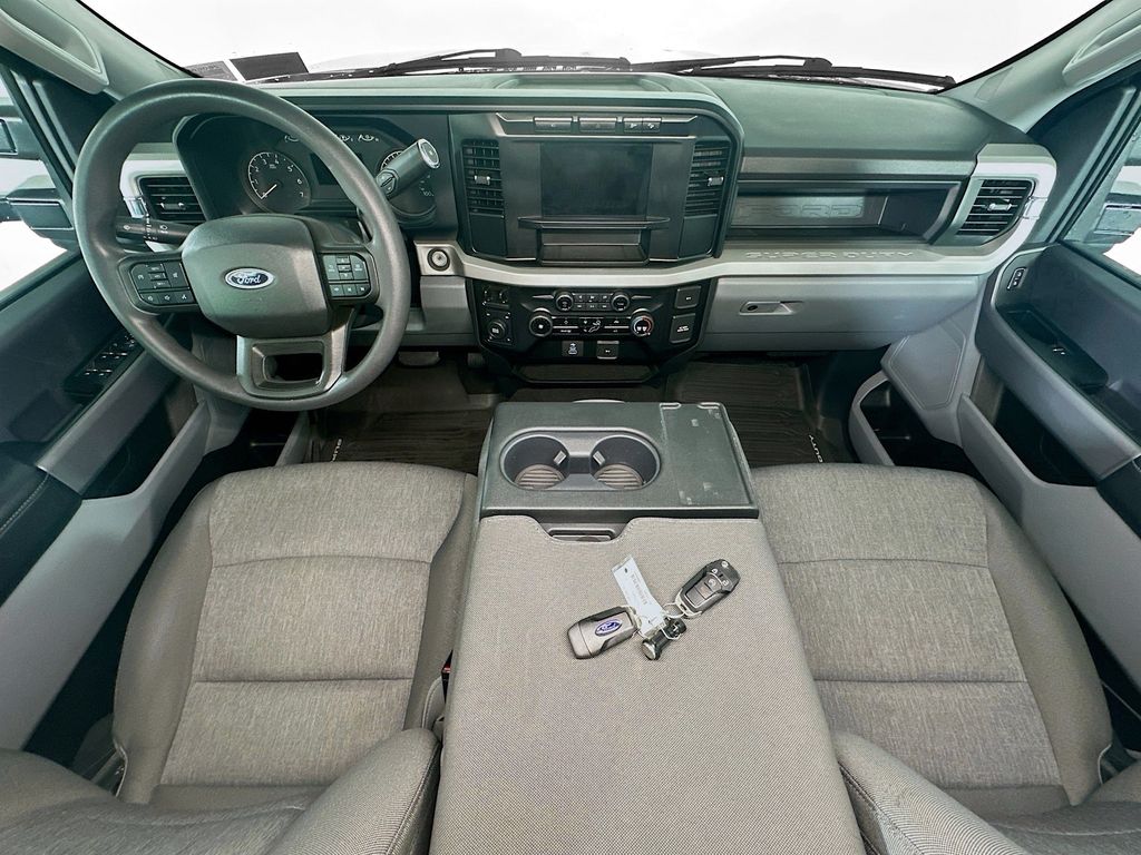 FordF-250SD10