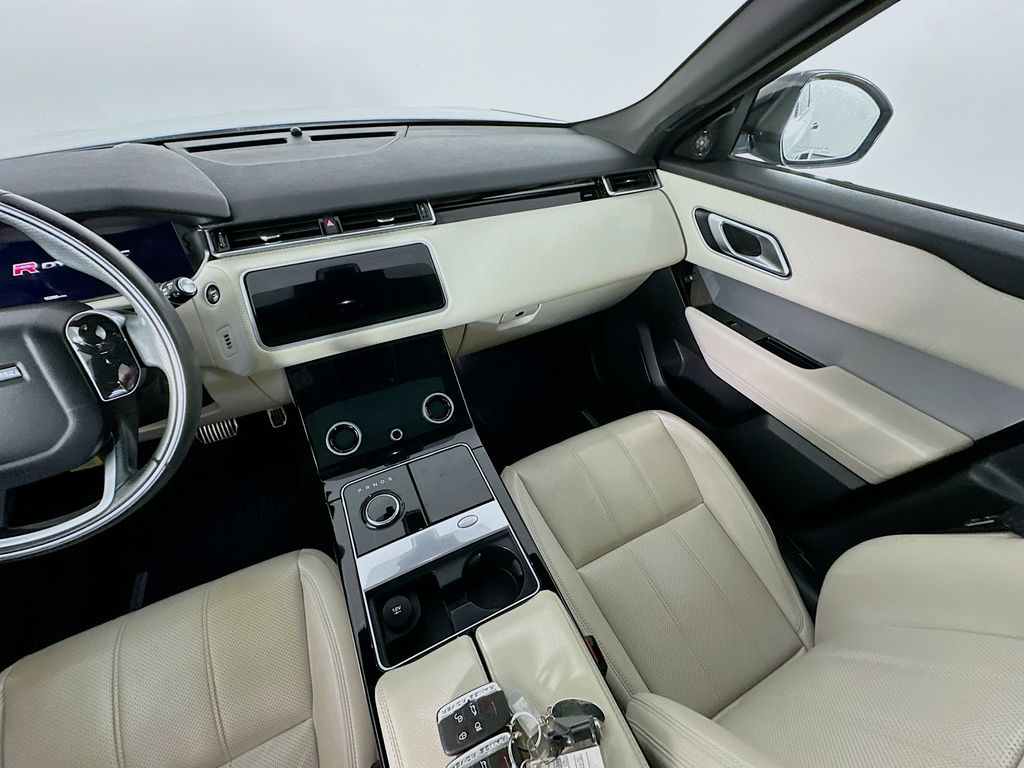 Land RoverRange Rover Velar11