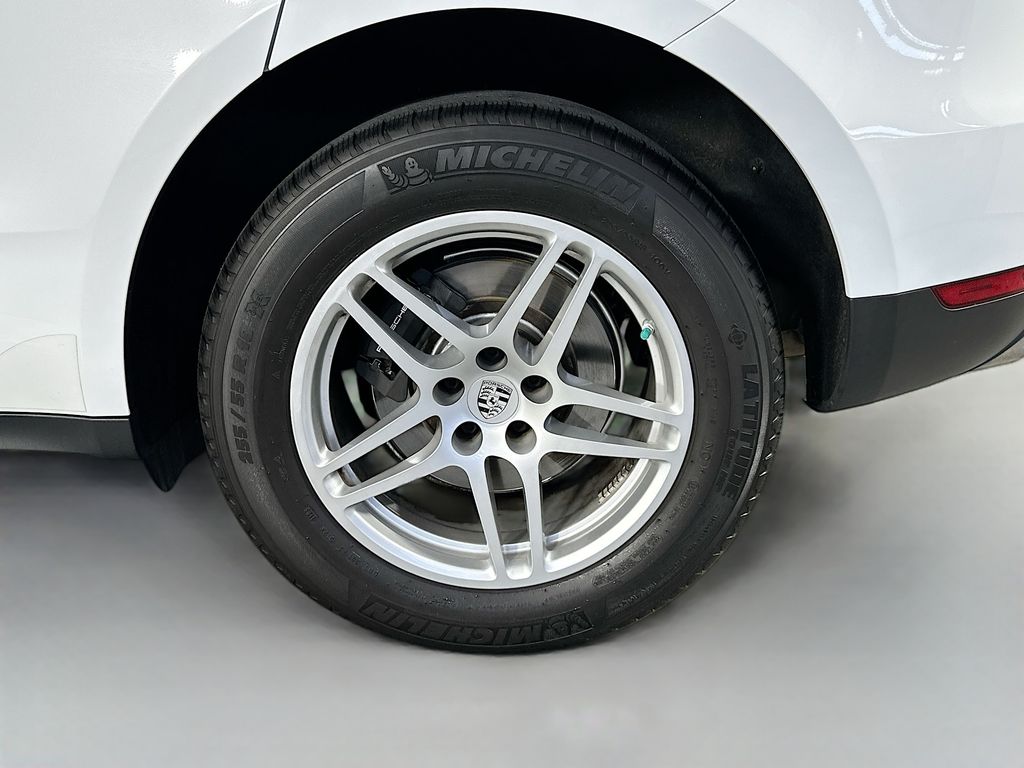PorscheMacan34
