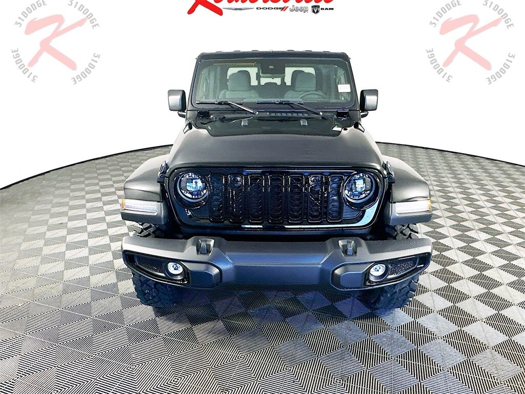 2025 Jeep Gladiator Willys photo 2