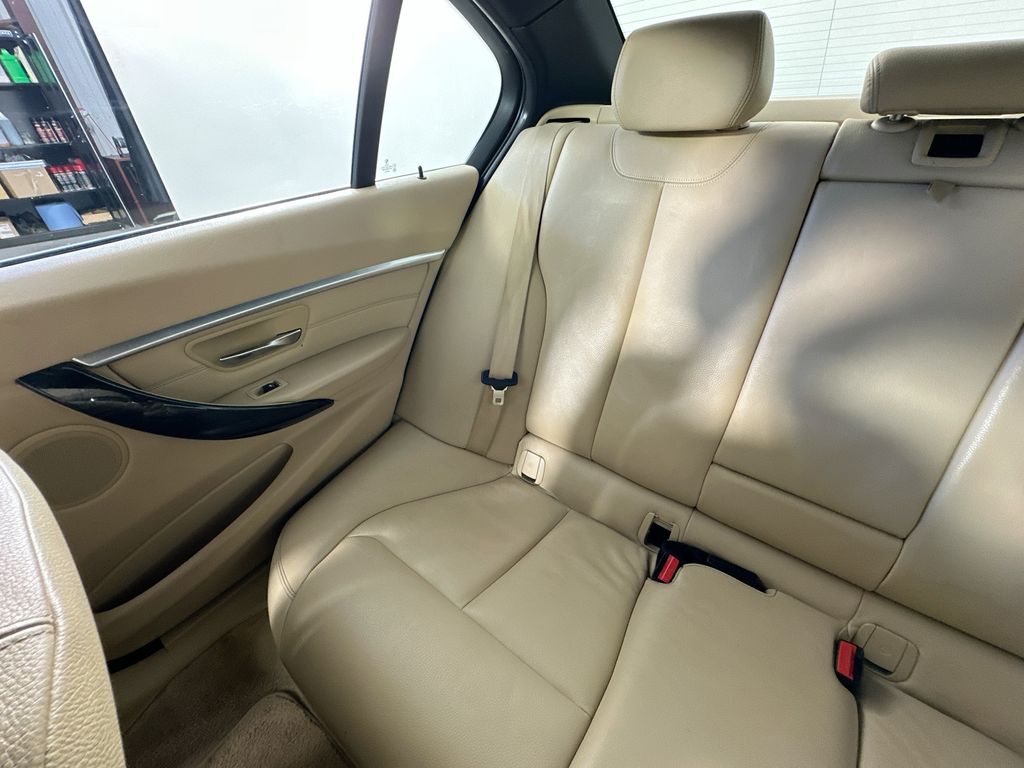 BMW3 Series12