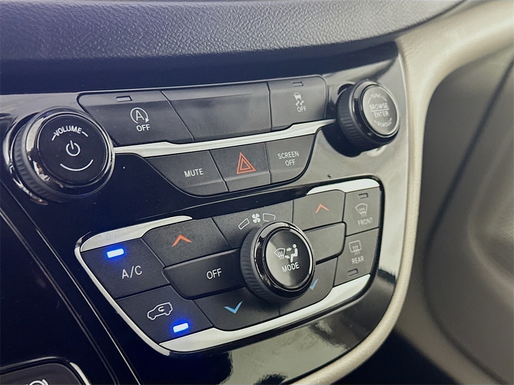 ChryslerVoyager18