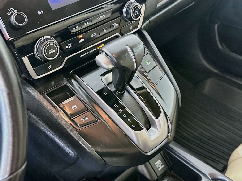 HondaCR-V16