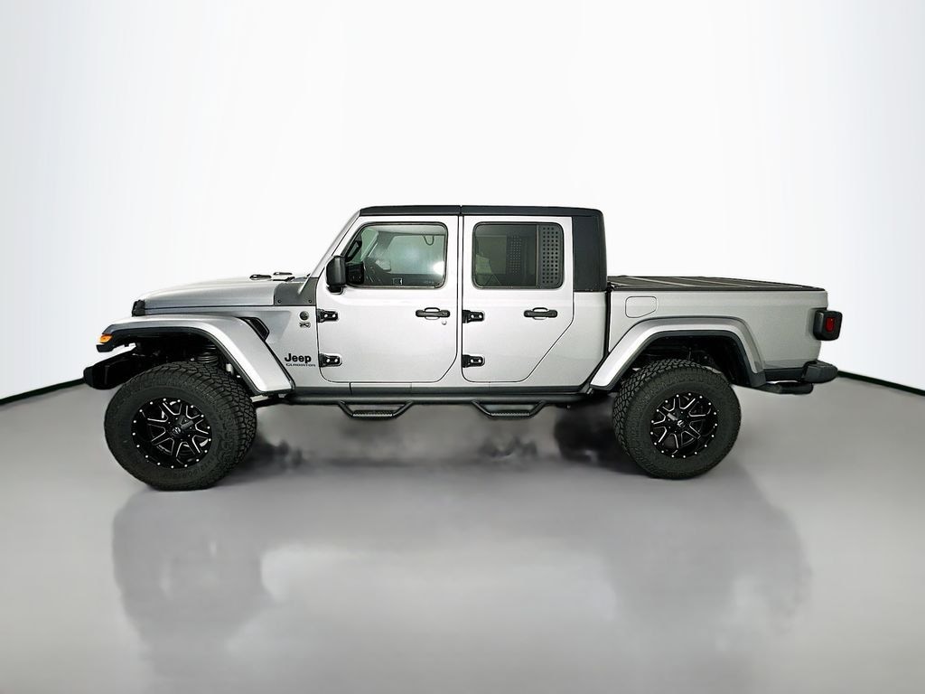 Used 2020 Jeep Gladiator Overland Truck Crew Cab