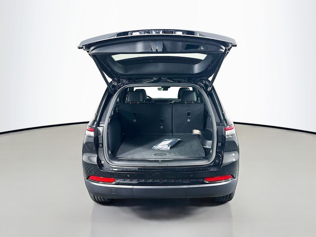 JeepGrand Cherokee16