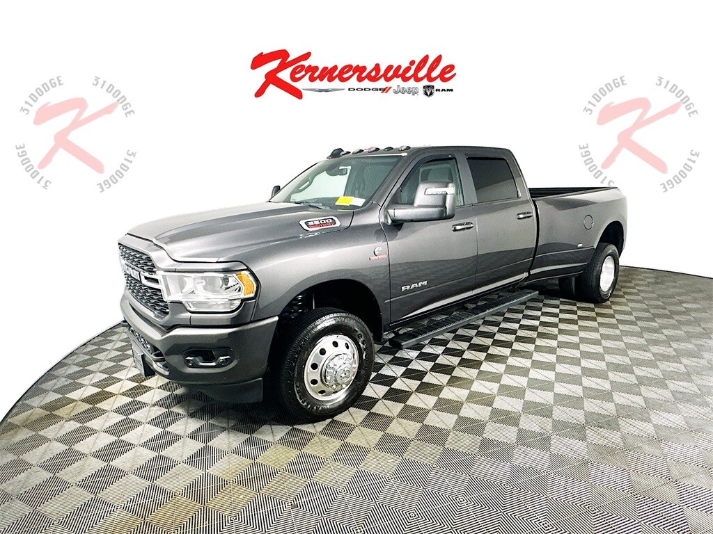 2024 Ram 3500 Big Horn photo 3