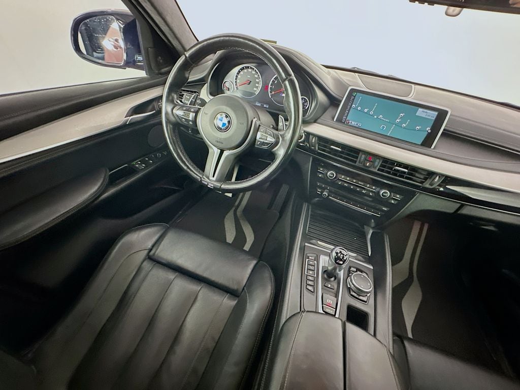 BMWX6 M9