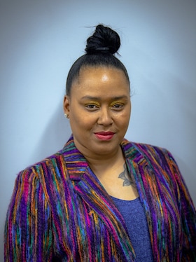 Staff member Samantha Steptoe from a171d96e1636