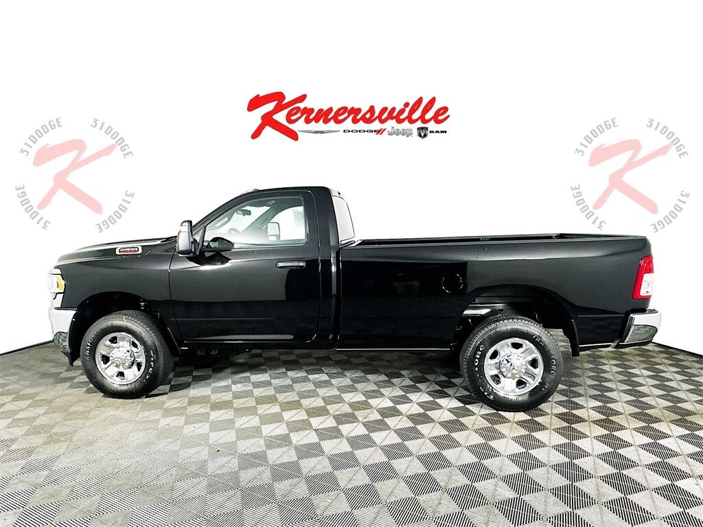 2024 Ram 2500 Tradesman photo 4