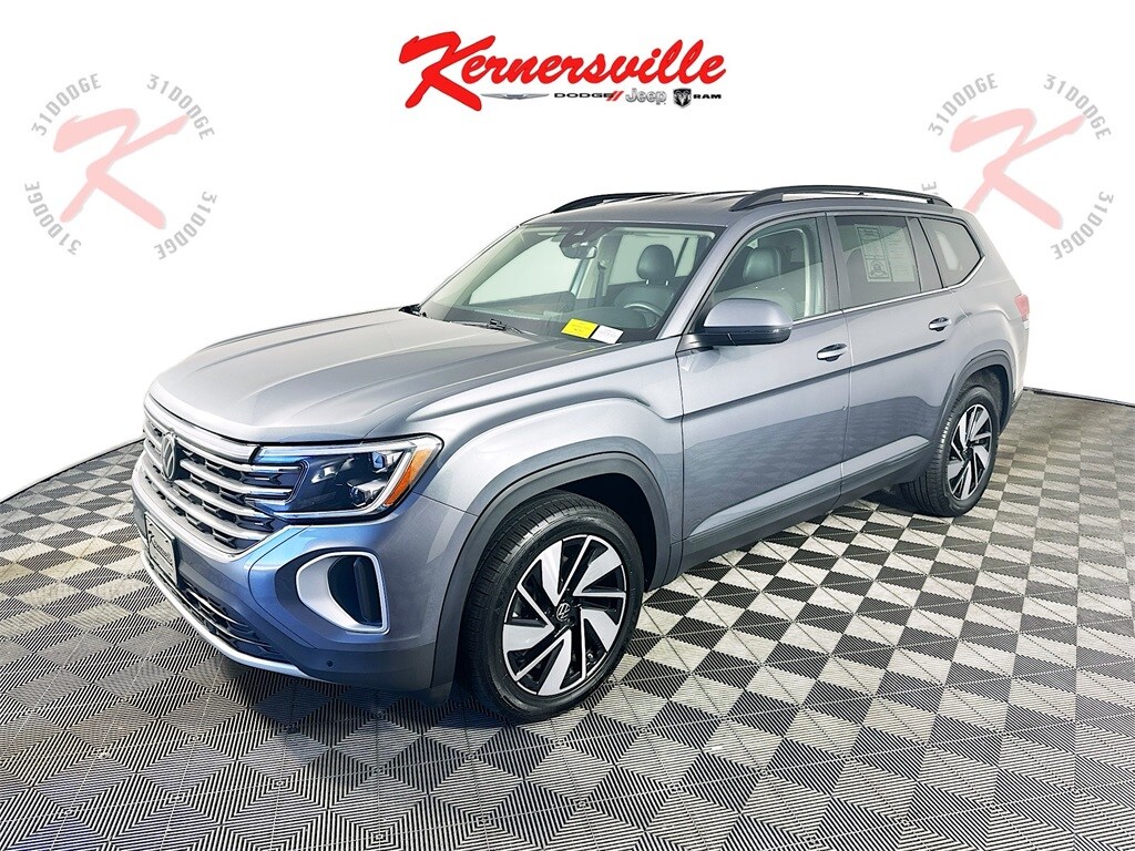 2024 Volkswagen Atlas SE Technology photo 3