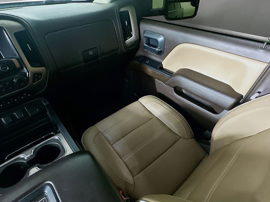 GMCSierra 2500HD11