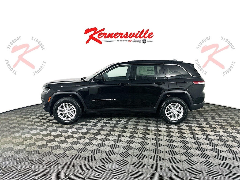 2025 Jeep Grand Cherokee Laredo X photo 4