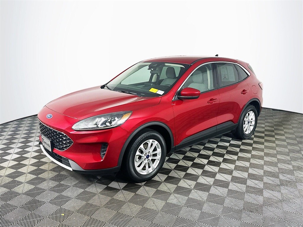 2020 Ford Escape SE photo 3