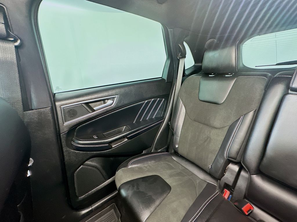 FordEdge12