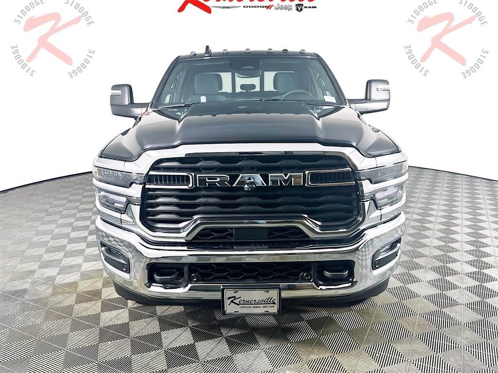 2025 Ram 3500 Tradesman photo 2