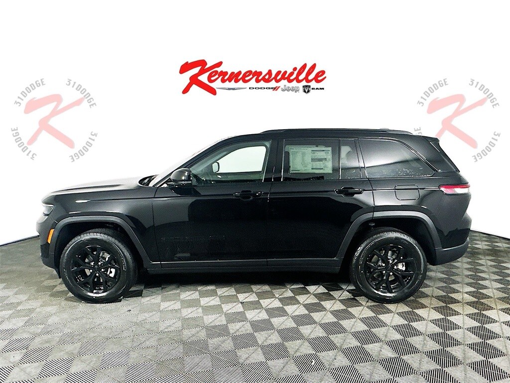 2025 Jeep Grand Cherokee Altitude X photo 2