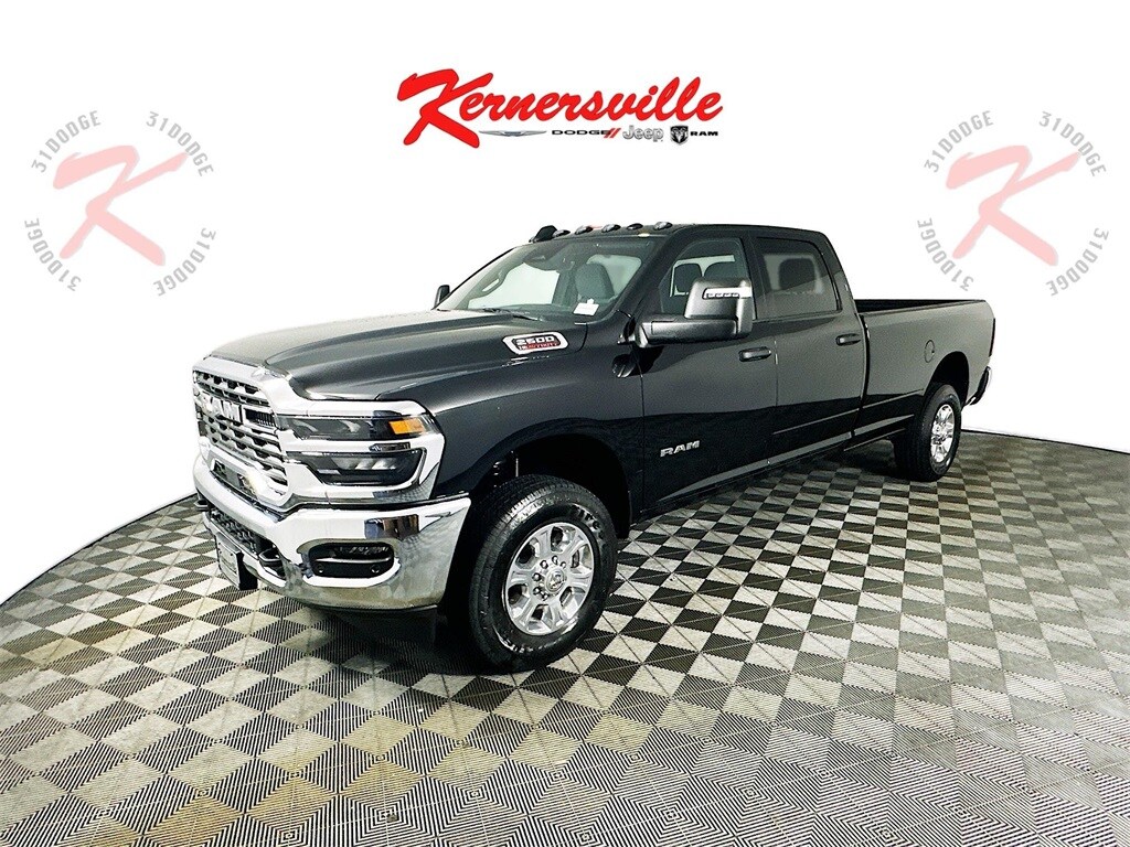 2025 Ram 2500 Big Horn photo 3