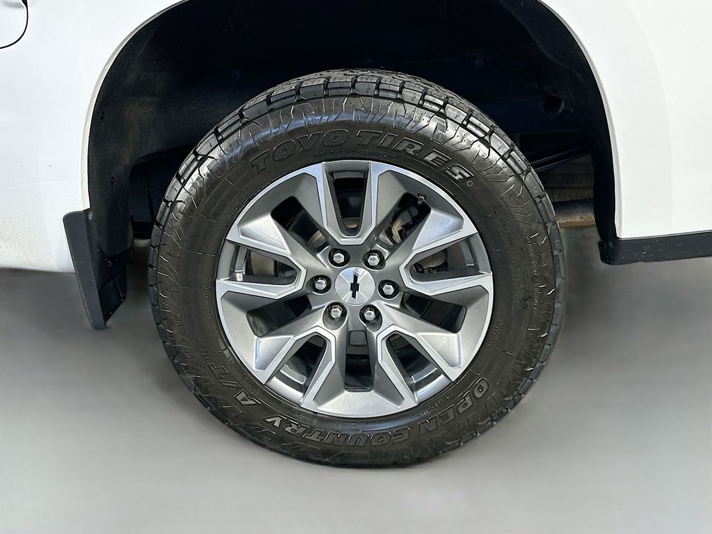ChevroletSilverado 1500 LTD34