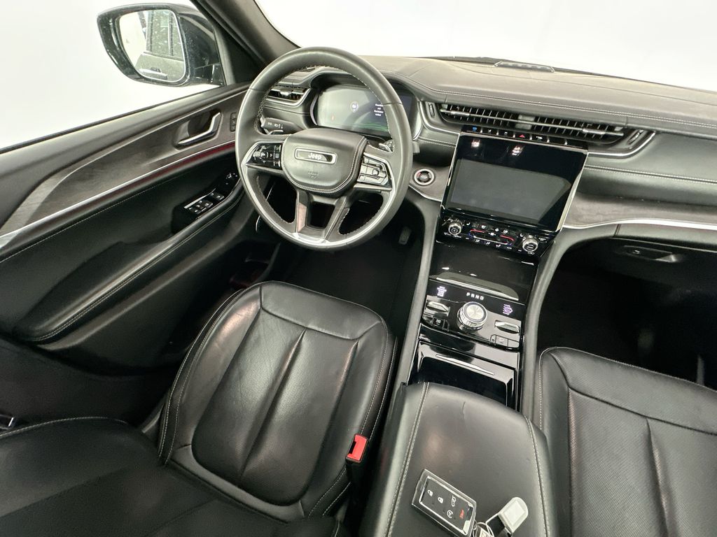 JeepGrand Cherokee9
