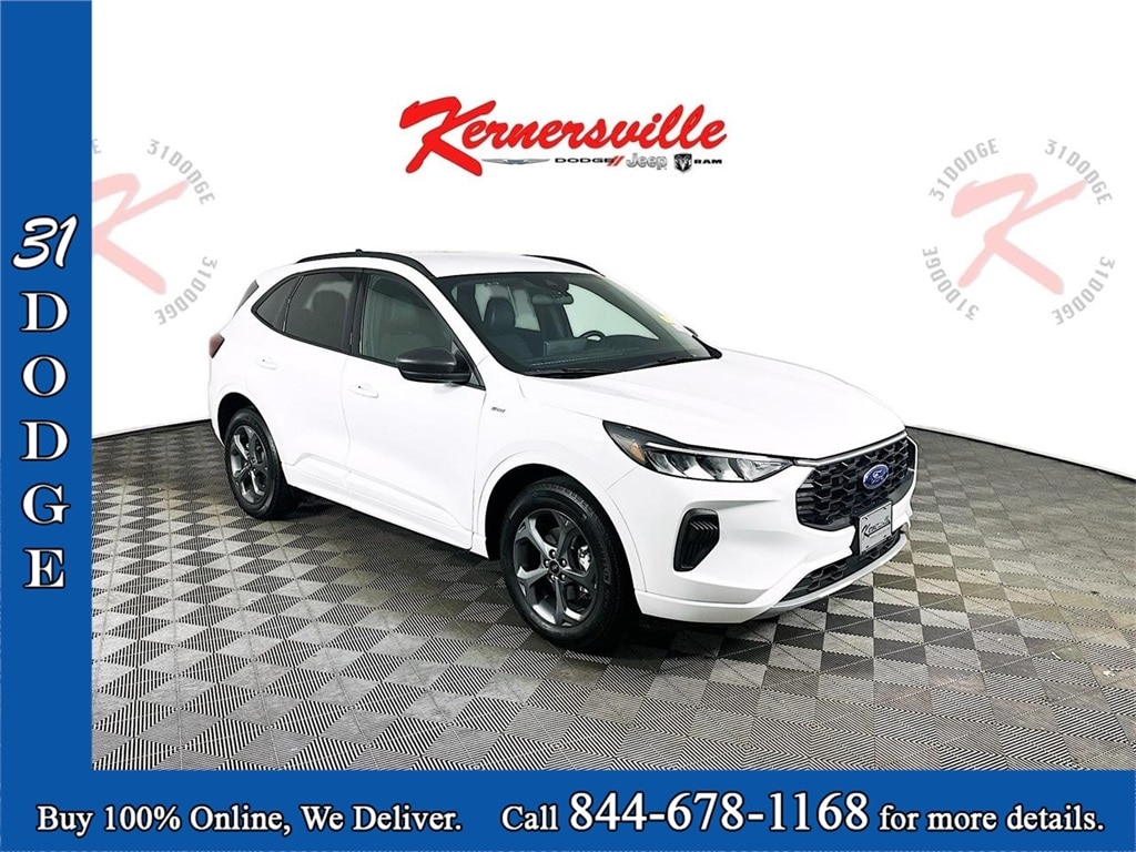 2023 Ford Escape ST-Line's photo