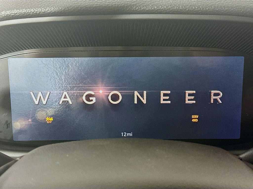 JeepWagoneer11