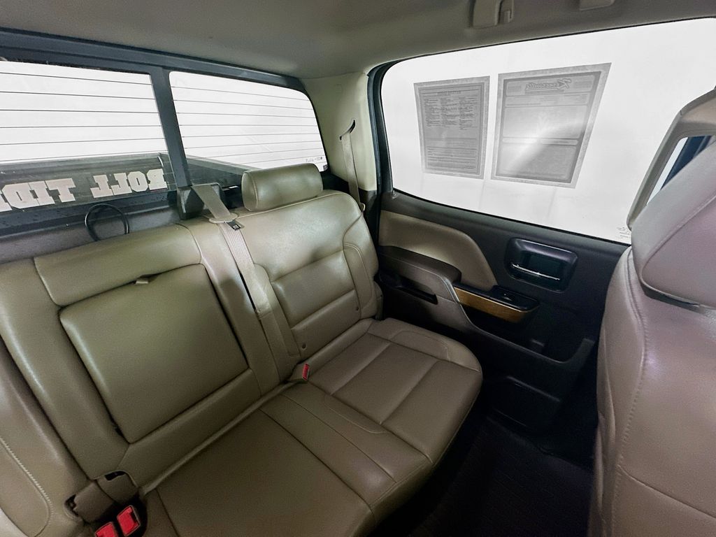 ChevroletSilverado 3500HD14