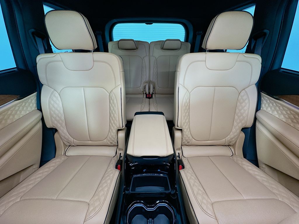 JeepGrand Cherokee L10